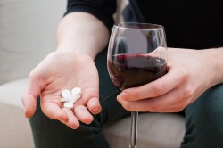 Можно ли пить алкоголь с антибиотиками