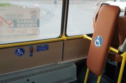 В Омске появился автобус с пандусом для инвалидов