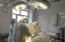 Омские травматологи провели уникальную операцию