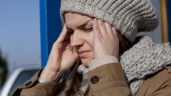 Невролог назвал причины головной боли на морозе