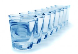Пить или не пить 8 стаканов воды в день