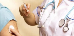 Вакцину против гриппа уже ставят в Омской области