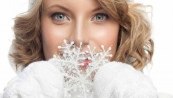 Специалист рассказал о том, почему зимой кожа обветривается и как это предотвратить
