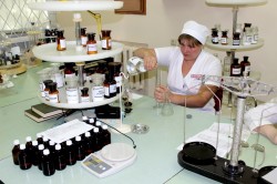 В России предложили возродить производство лекарств в аптеках
